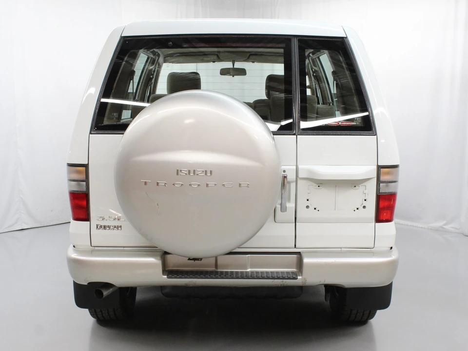 2000 Isuzu Trooper - Image 11 of 31