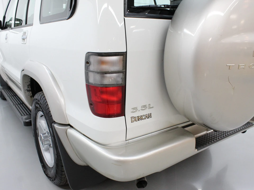 2000 Isuzu Trooper - Image 29 of 31