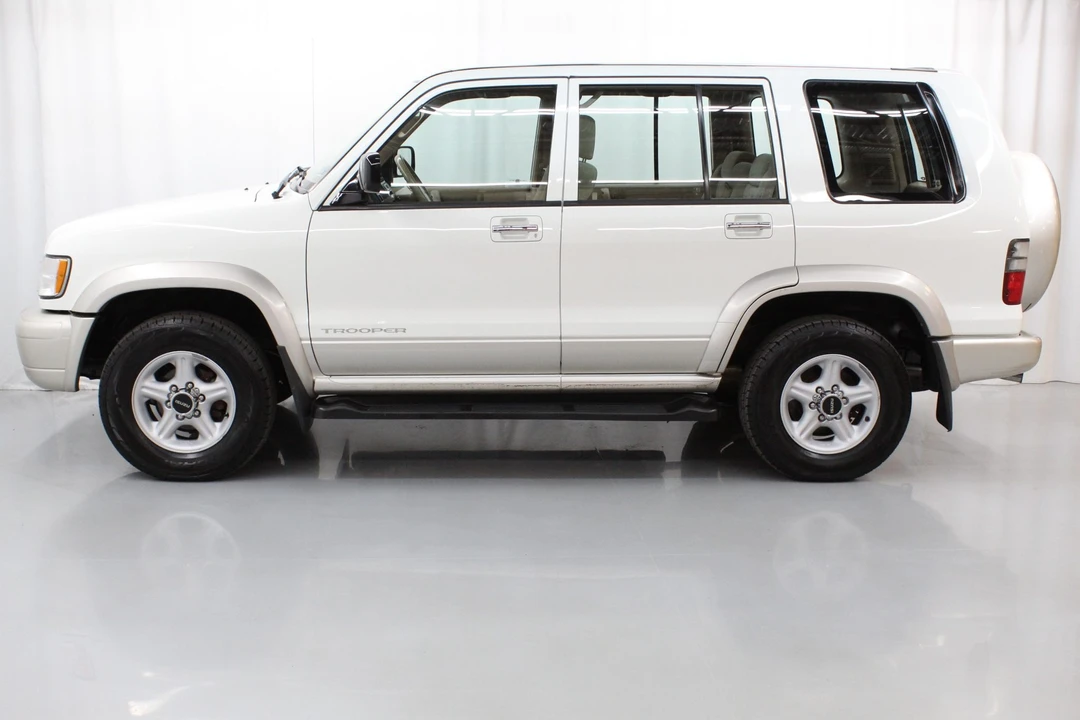 2000 Isuzu Trooper - Image 9 of 31