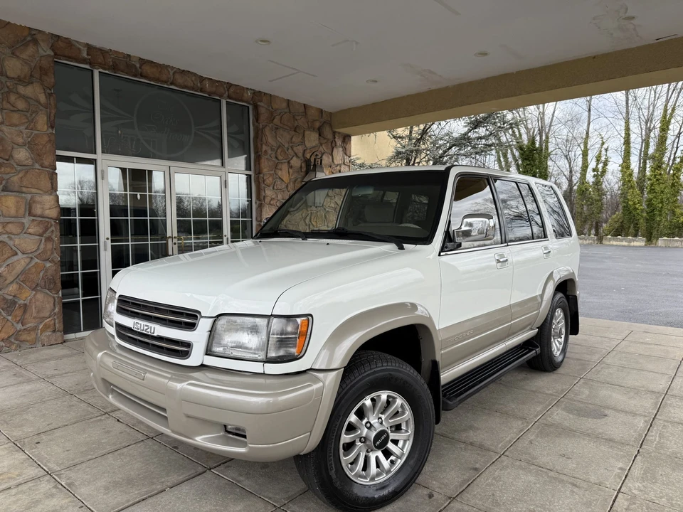 2000 Isuzu Trooper - Image 4 of 31