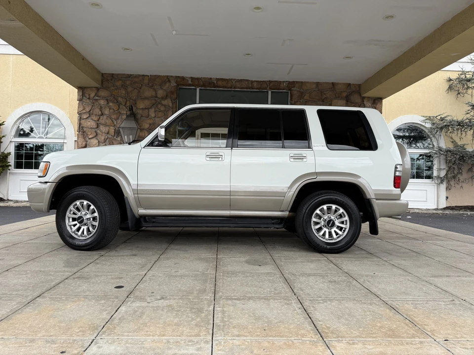 2000 Isuzu Trooper - Image 10 of 31