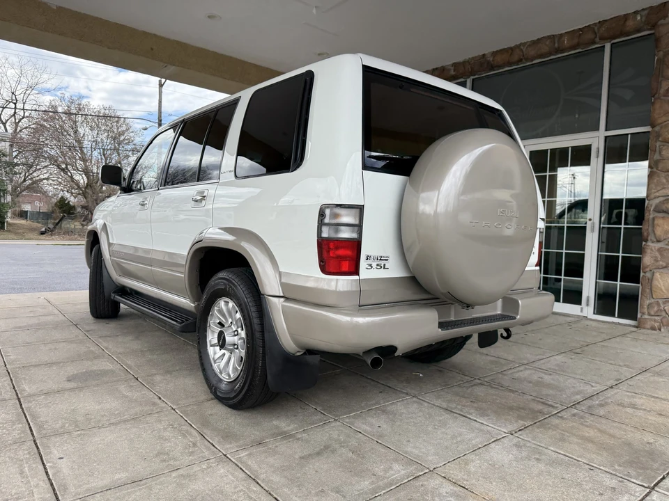 2000 Isuzu Trooper - Image 14 of 31