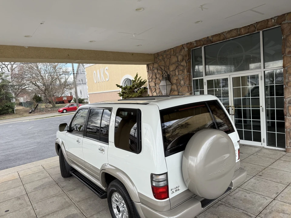 2000 Isuzu Trooper - Image 16 of 31