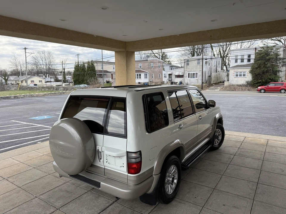 2000 Isuzu Trooper - Image 24 of 31
