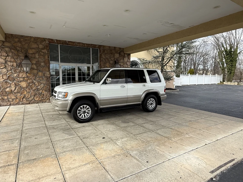 2000 Isuzu Trooper - Image 7 of 31