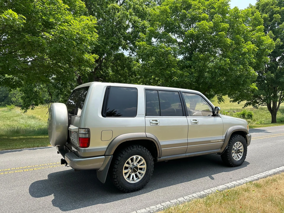 2000 Isuzu Trooper - Image 26 of 31