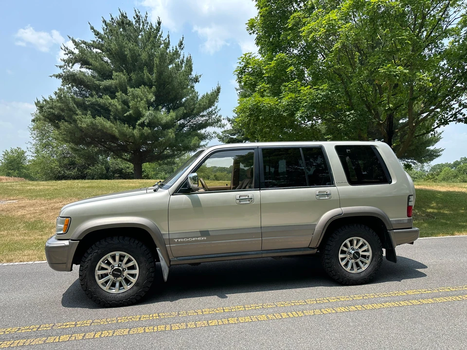 2000 Isuzu Trooper - Image 17 of 31