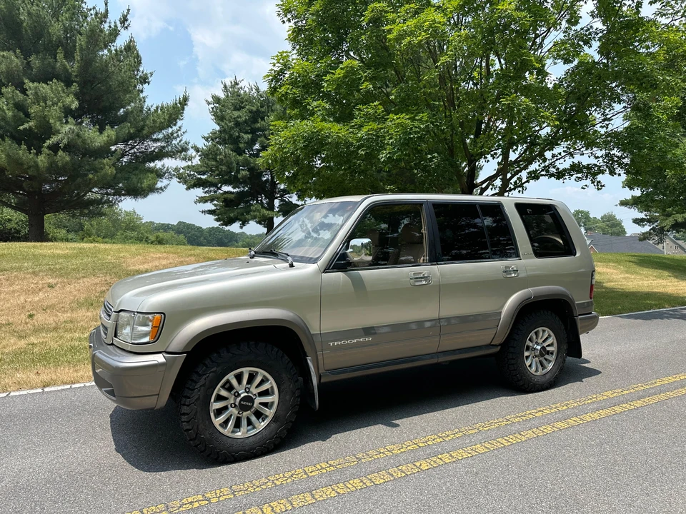 2000 Isuzu Trooper - Image 15 of 31