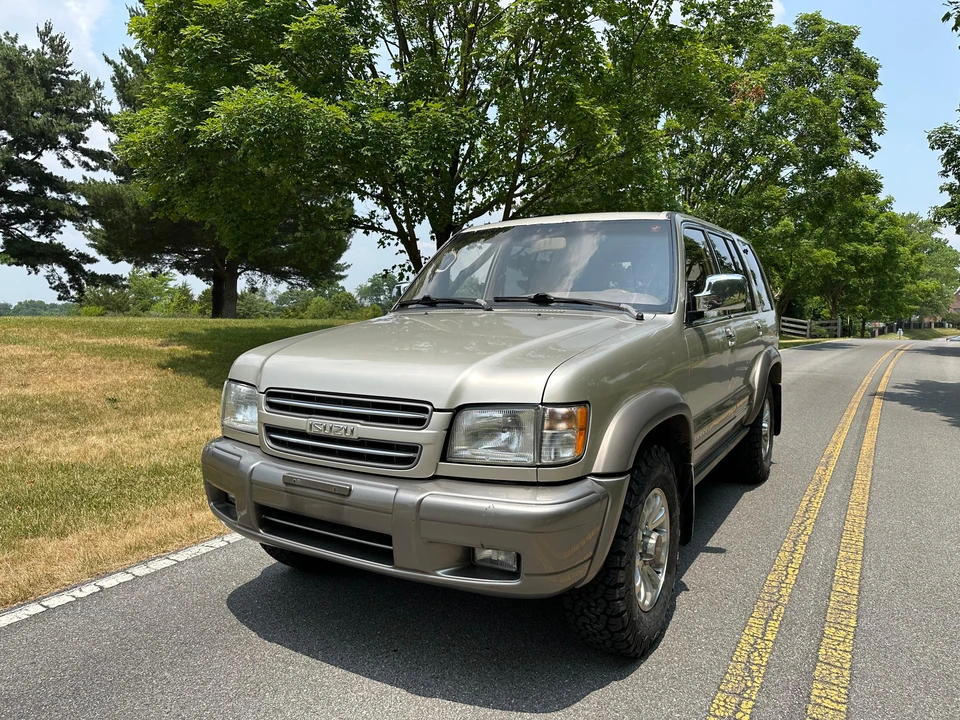 2000 Isuzu Trooper - Image 9 of 31