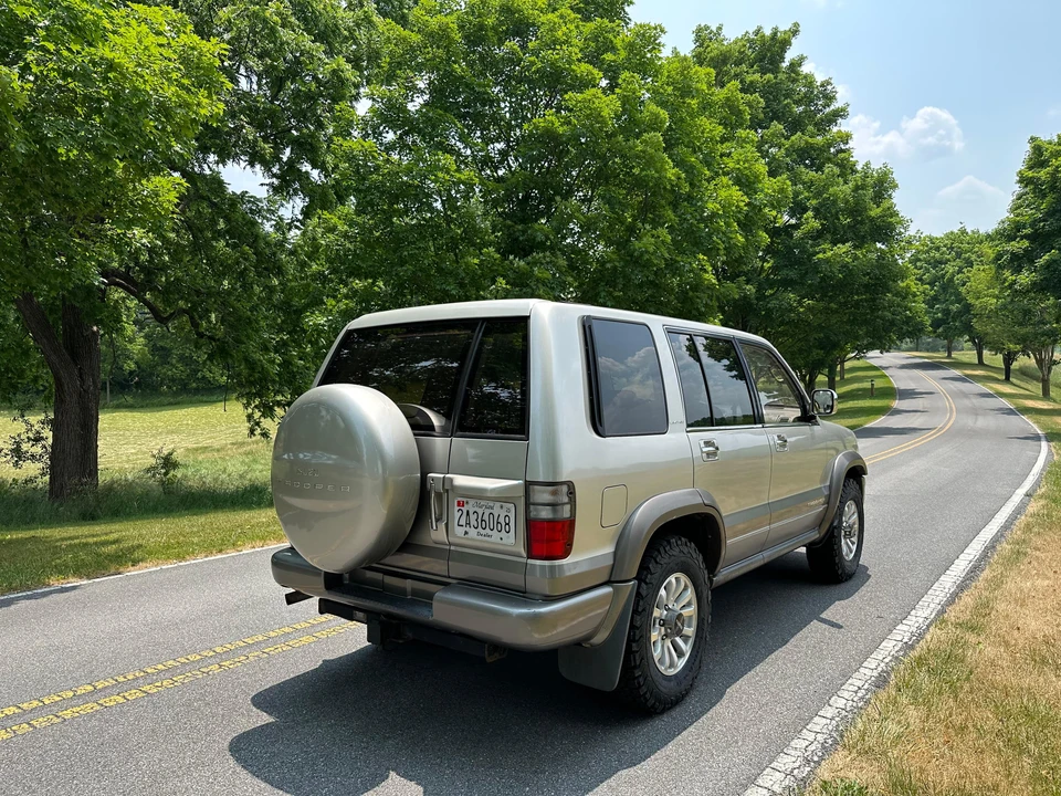2000 Isuzu Trooper - Image 24 of 31