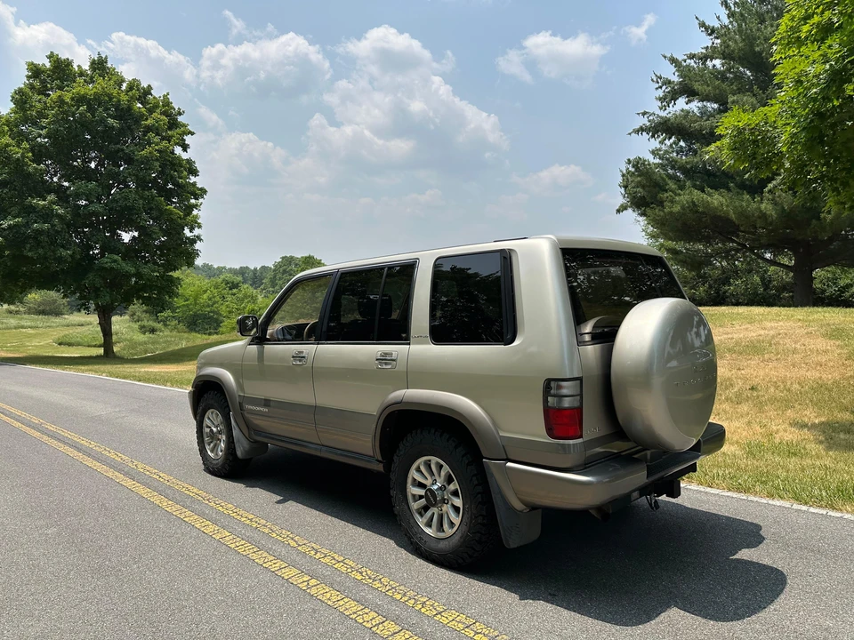 2000 Isuzu Trooper - Image 19 of 31
