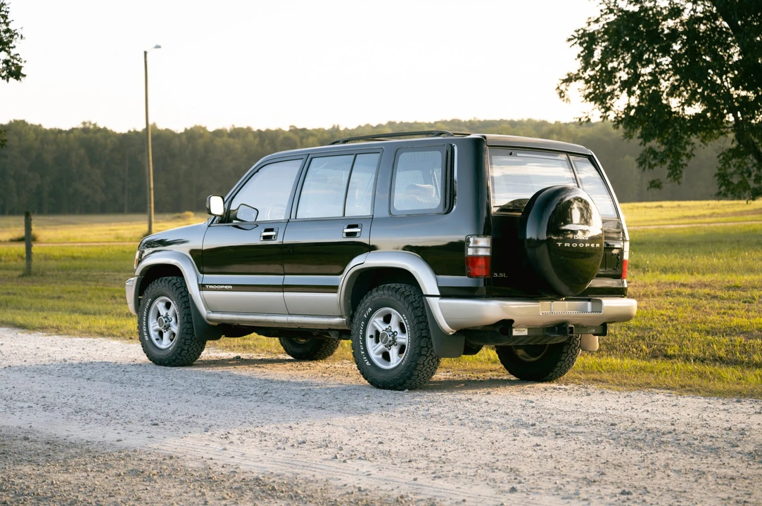 2000 Isuzu Trooper - Image 10 of 31