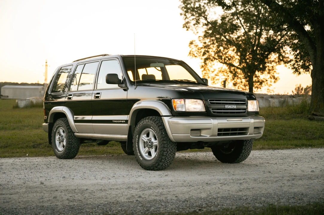 2000 Isuzu Trooper - Image 18 of 31