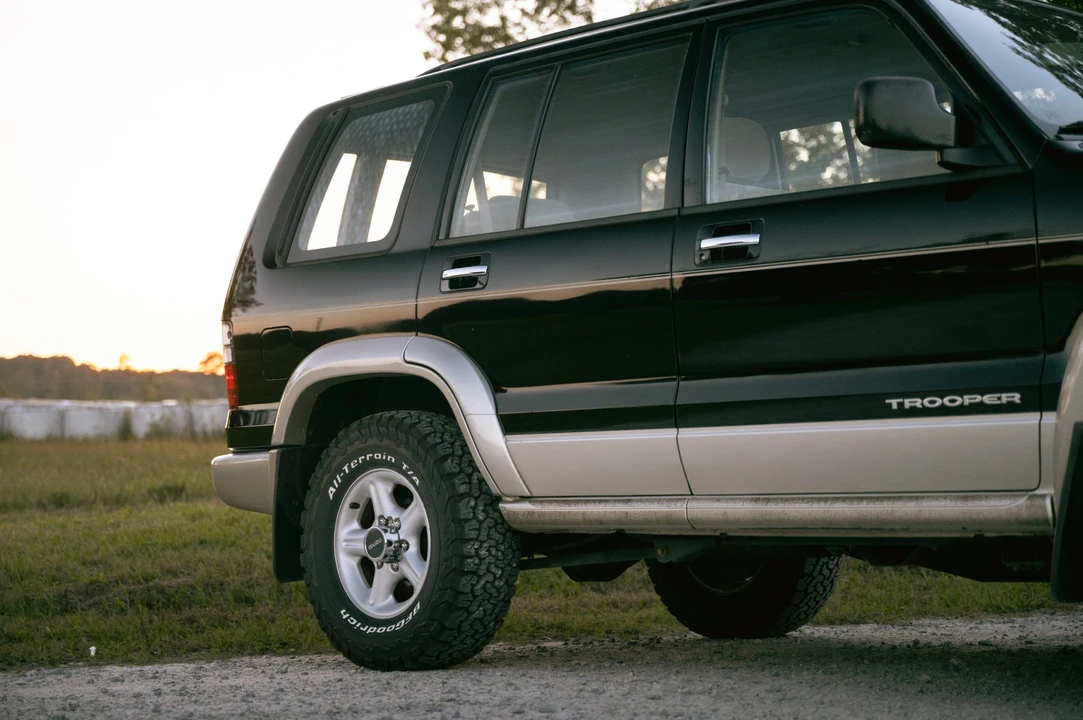2000 Isuzu Trooper - Image 28 of 31