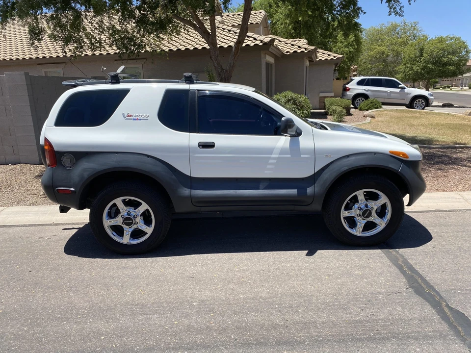 2000 Isuzu VehiCROSS - Image 9 of 31