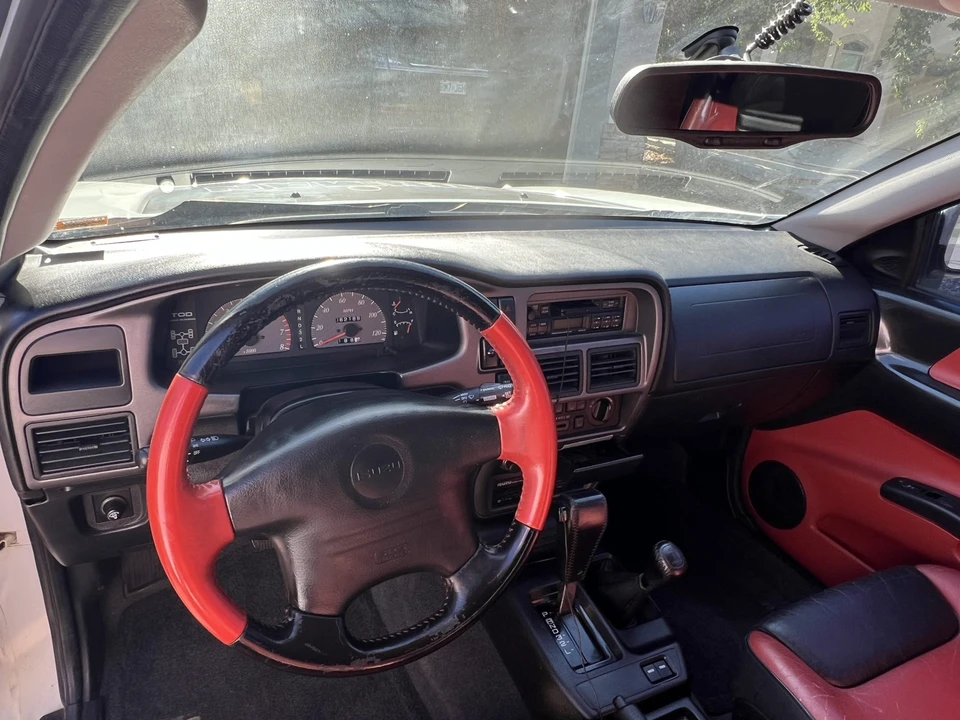 2000 Isuzu VehiCROSS - Image 29 of 31
