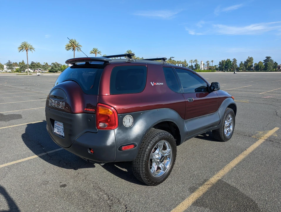 2000 Isuzu VehiCROSS - Image 12 of 31