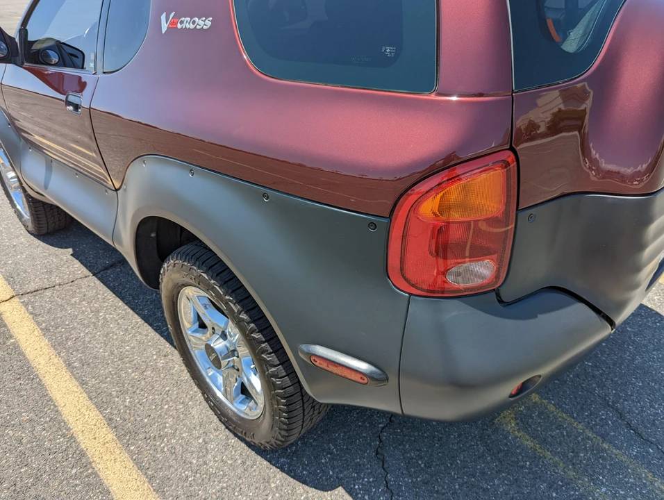 2000 Isuzu VehiCROSS - Image 24 of 31