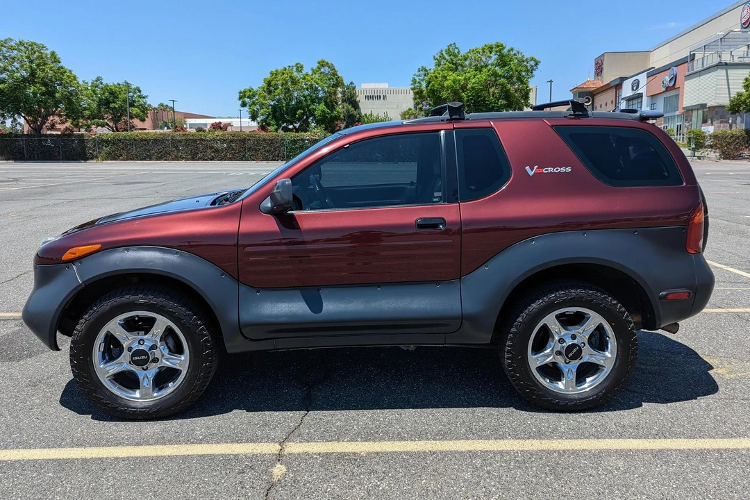 2000 Isuzu VehiCROSS - Image 3 of 31