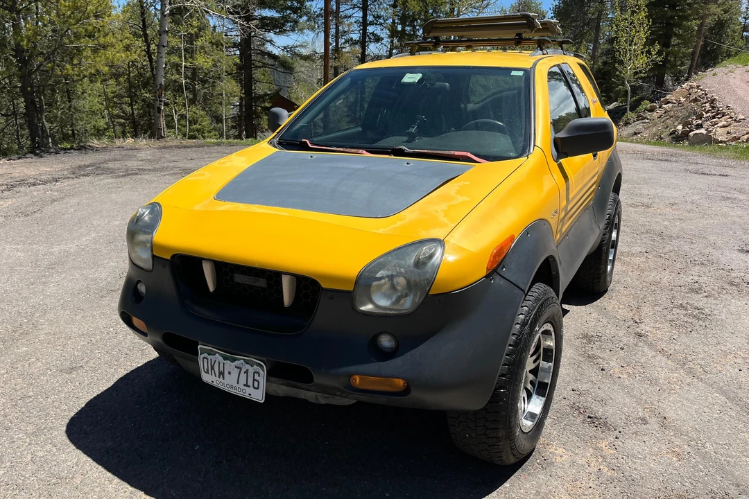 2000 Isuzu VehiCROSS - Image 2 of 31