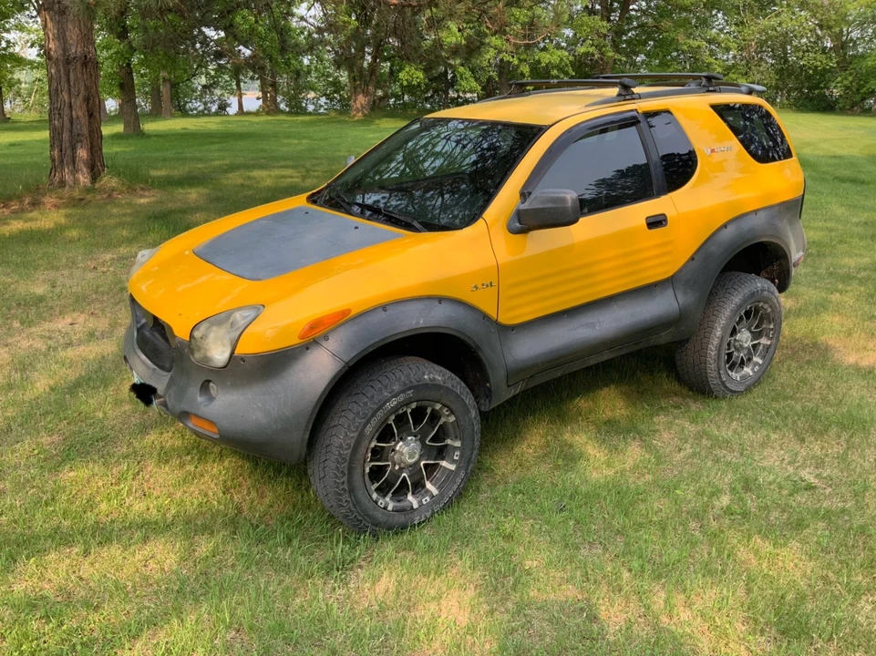 2000 Isuzu VehiCROSS - Image 3 of 17
