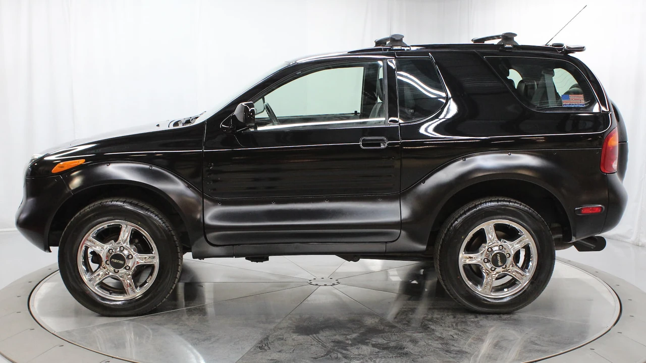 2000 Isuzu VehiCROSS - Image 2 of 31