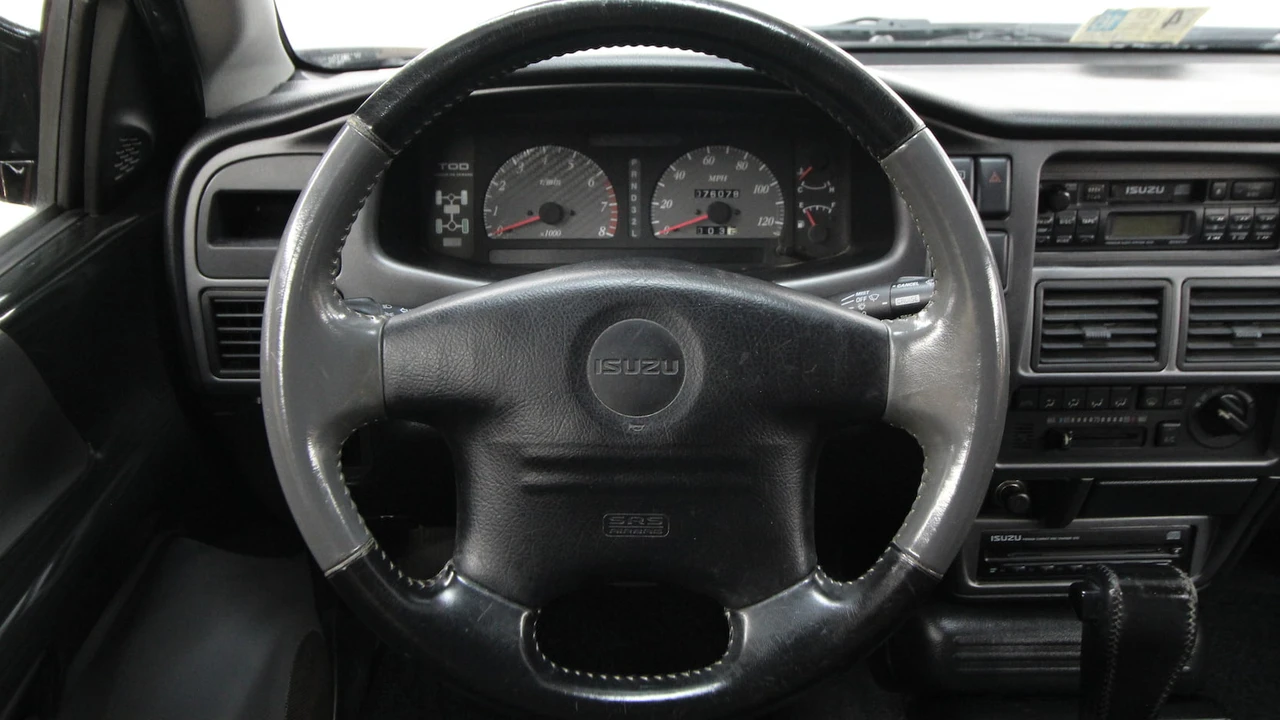 2000 Isuzu VehiCROSS - Image 11 of 31