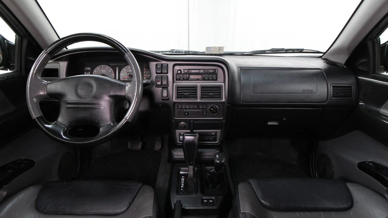 2000 Isuzu VehiCROSS - Image 12 of 31