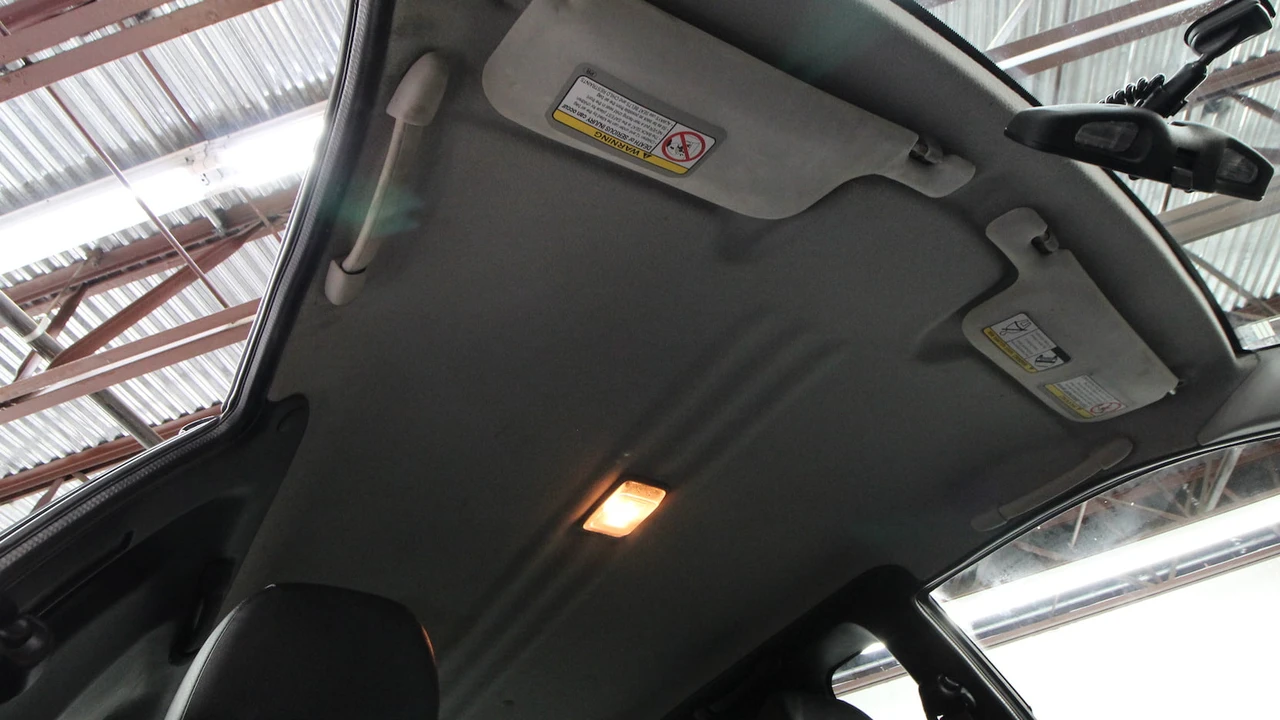 2000 Isuzu VehiCROSS - Image 13 of 31