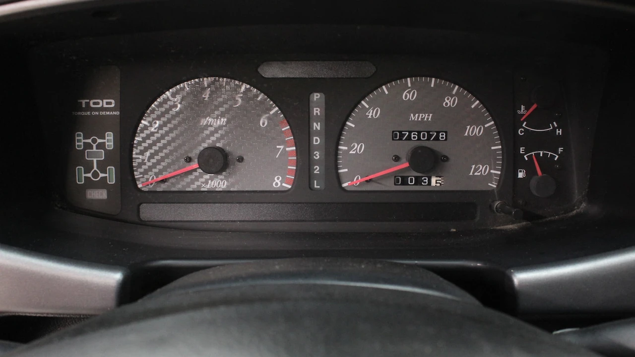 2000 Isuzu VehiCROSS - Image 15 of 31