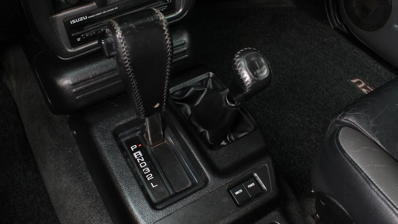2000 Isuzu VehiCROSS - Image 21 of 31