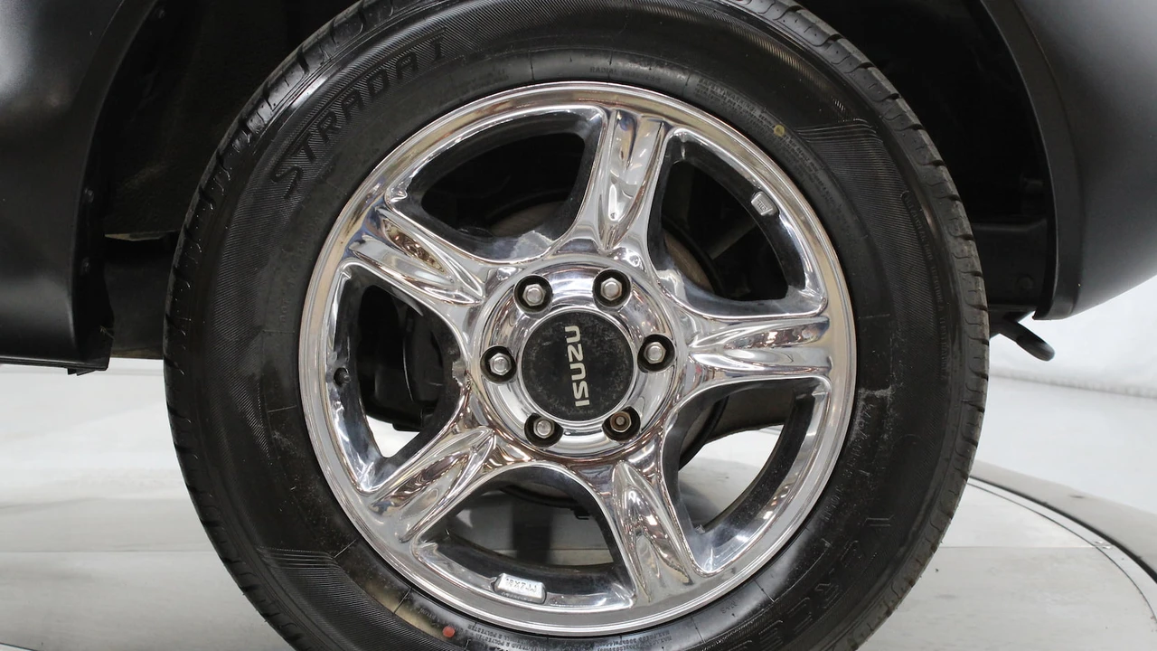 2000 Isuzu VehiCROSS - Image 24 of 31