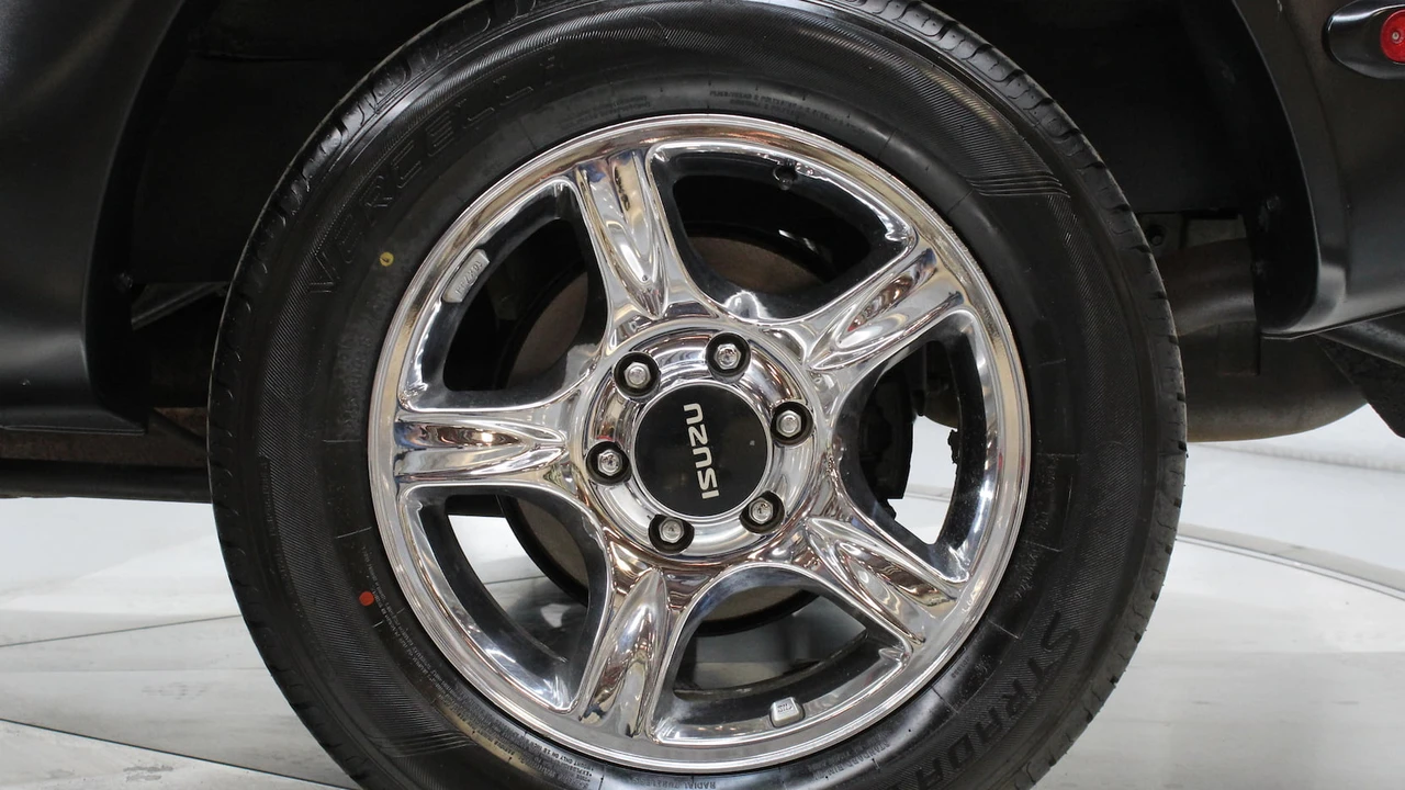 2000 Isuzu VehiCROSS - Image 26 of 31