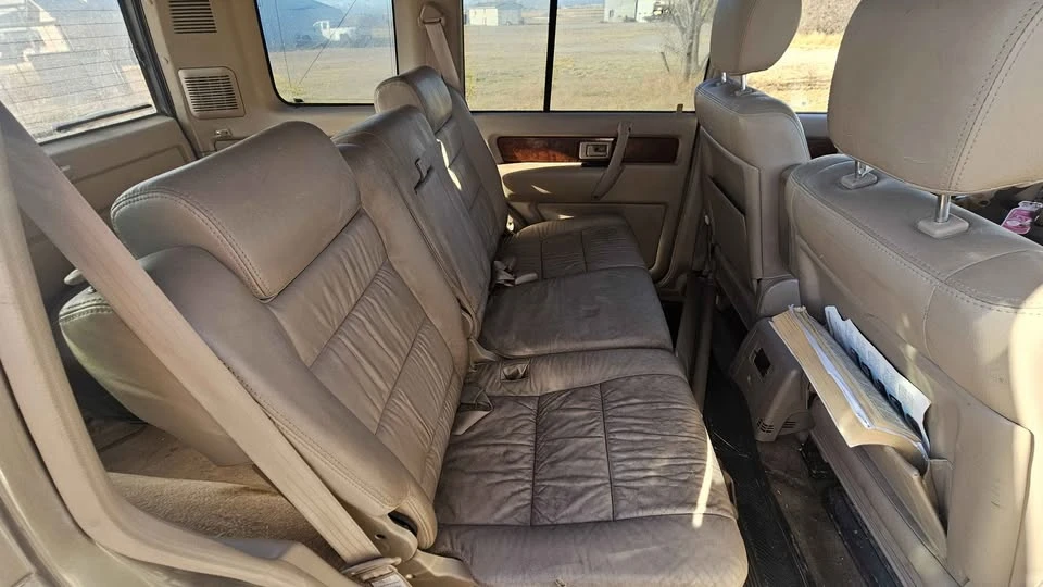 2000 Isuzu Trooper - Image 15 of 16