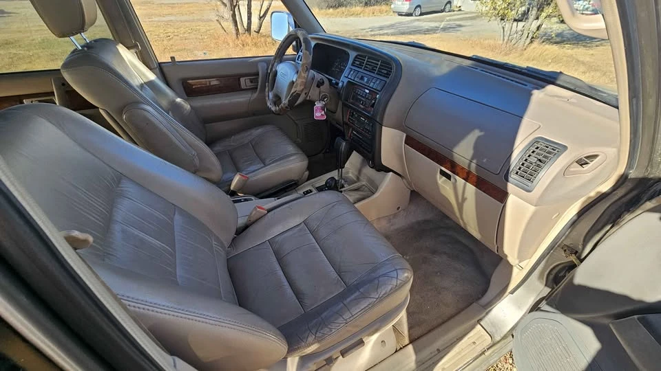 2000 Isuzu Trooper - Image 14 of 16