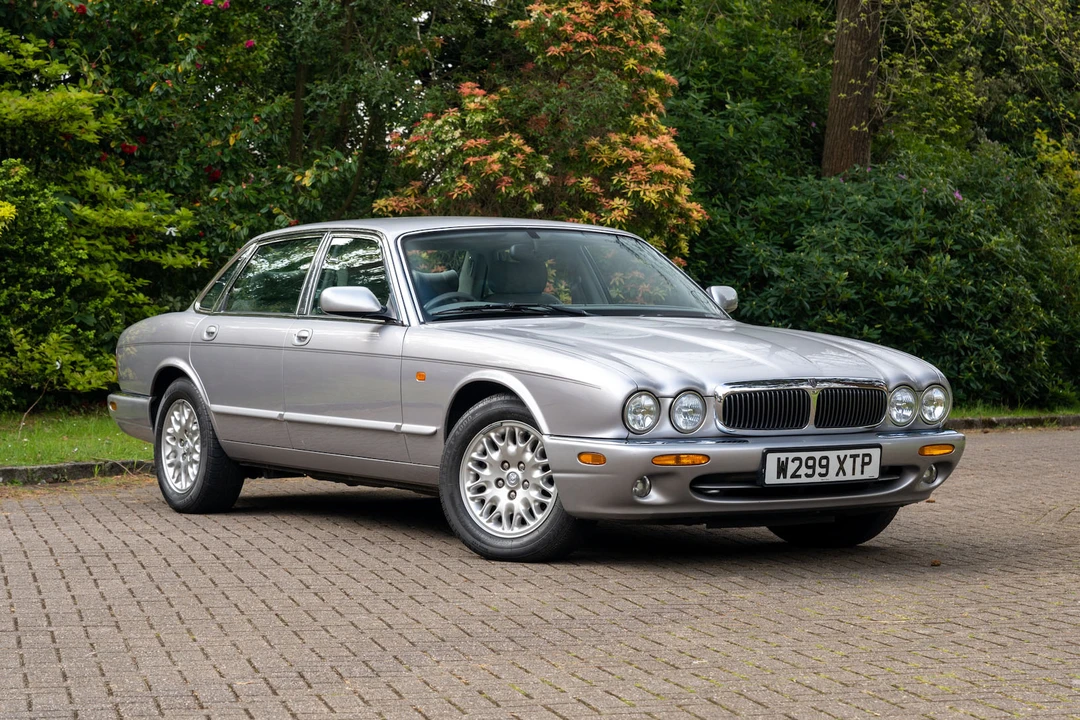 2000 Jaguar X308 XJ - Image 2 of 31
