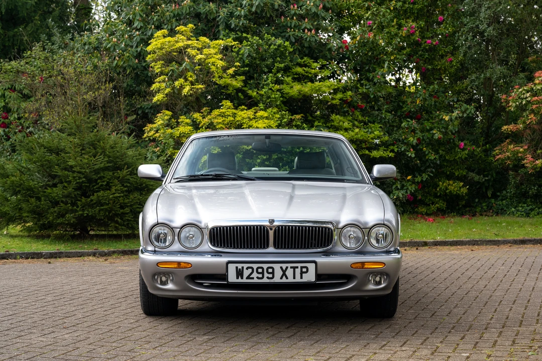 2000 Jaguar X308 XJ - Image 3 of 31