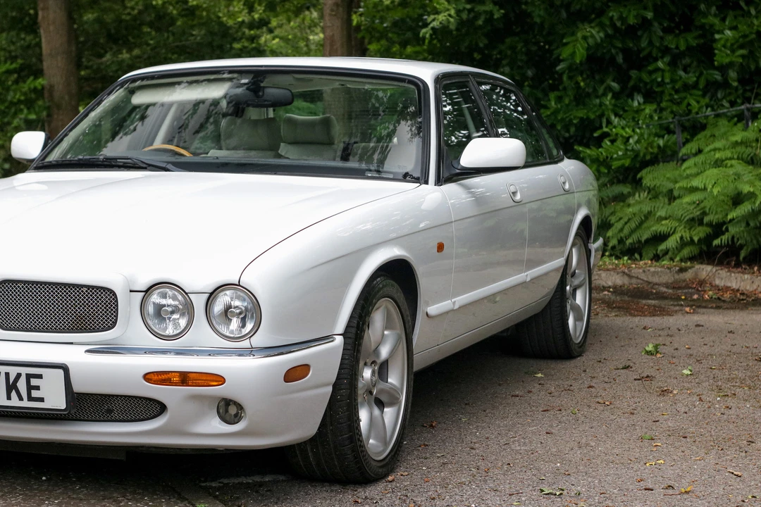 2000 Jaguar X308 XJR - Image 24 of 31