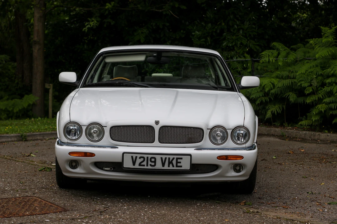 2000 Jaguar X308 XJR - Image 12 of 31