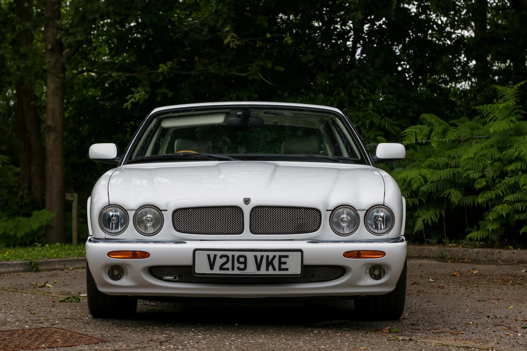 2000 Jaguar X308 XJR - Image 19 of 31