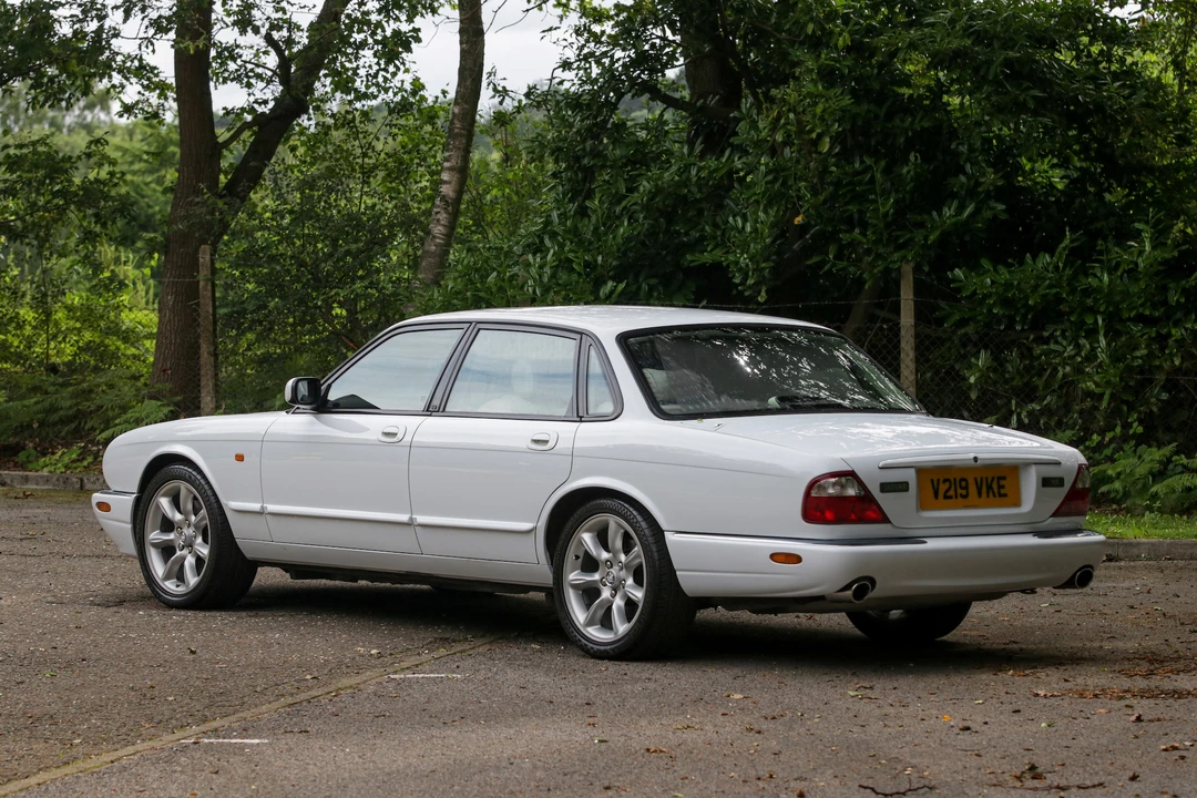 2000 Jaguar X308 XJR - Image 7 of 31