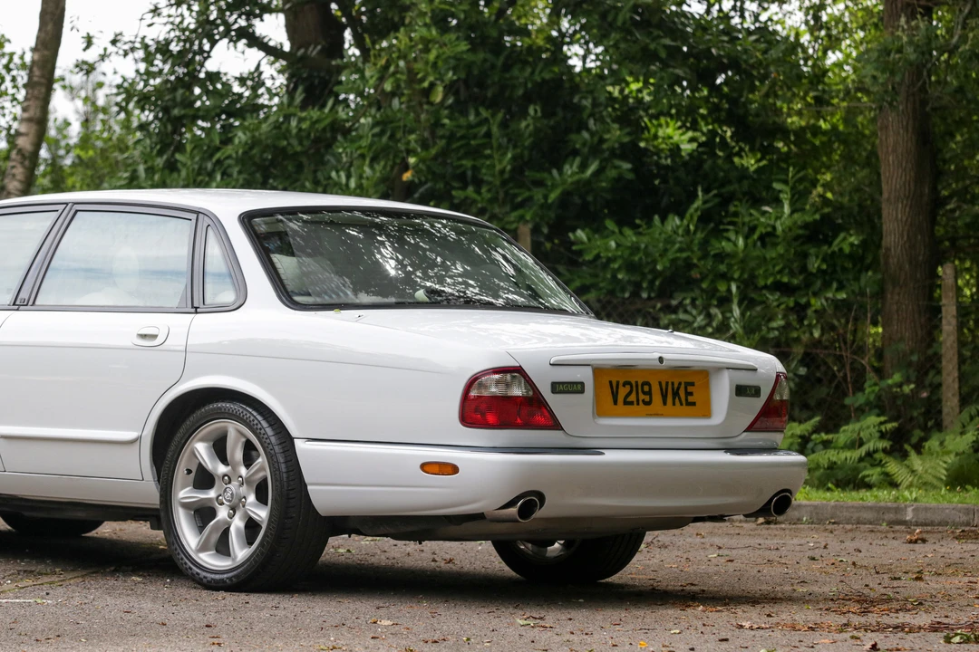 2000 Jaguar X308 XJR - Image 28 of 31