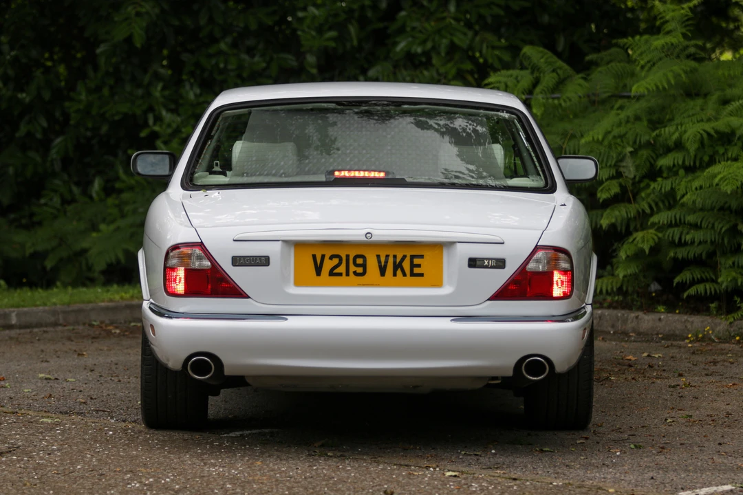 2000 Jaguar X308 XJR - Image 15 of 31
