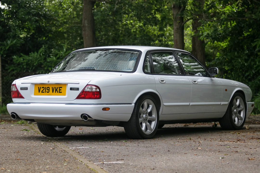 2000 Jaguar X308 XJR - Image 9 of 31