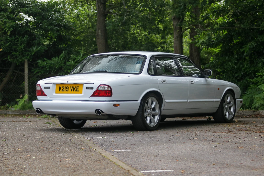 2000 Jaguar X308 XJR - Image 16 of 31