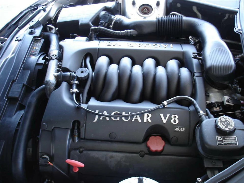 2000 Jaguar X100 XK8 - Image 3 of 5
