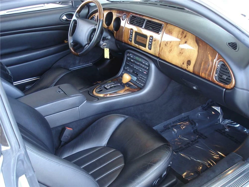 2000 Jaguar X100 XK8 - Image 4 of 5