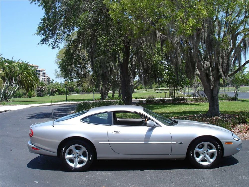 2000 Jaguar X100 XK8 - Image 5 of 5