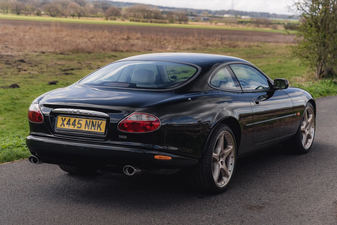 2000 Jaguar X100 XK8 - Image 15 of 31