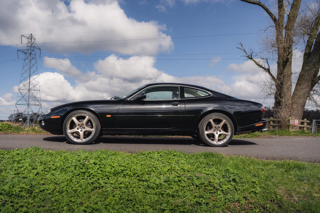 2000 Jaguar X100 XK8 - Image 12 of 31